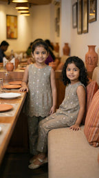 Little Grey Blossom Set